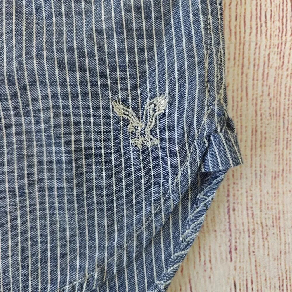 American Eagle Outfitters Prep Fit striped button down shirt sz XS